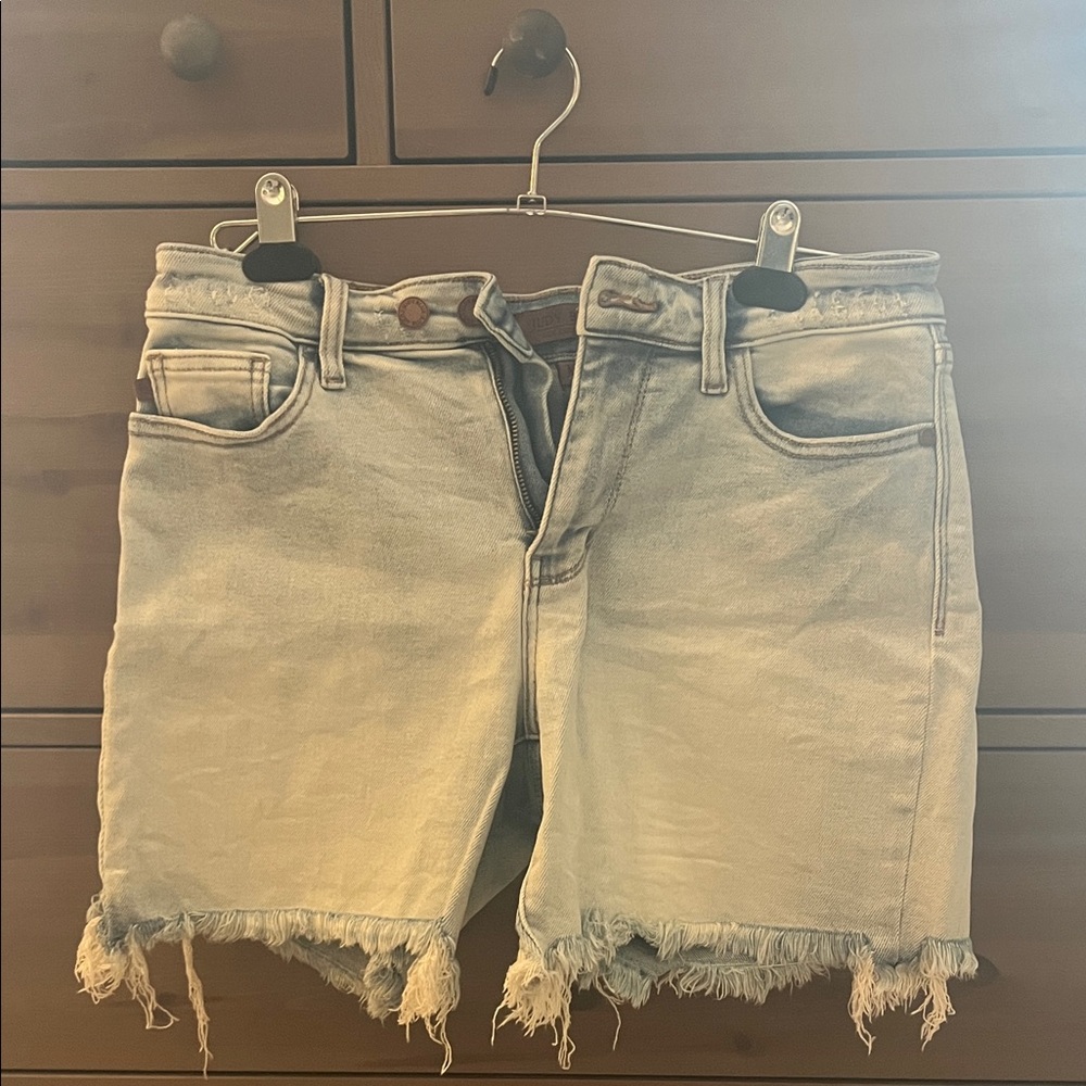 Women's Frayed Denim Shorts